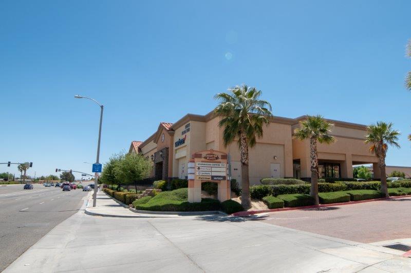 Restaurants in Desert Plaza Retail Center