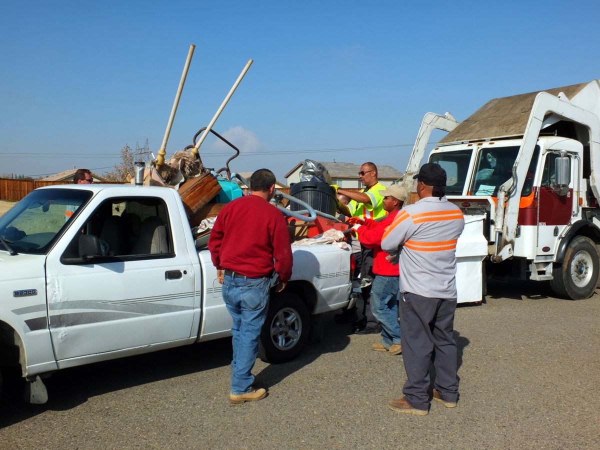 Trucks lined up at FREE Dump Day