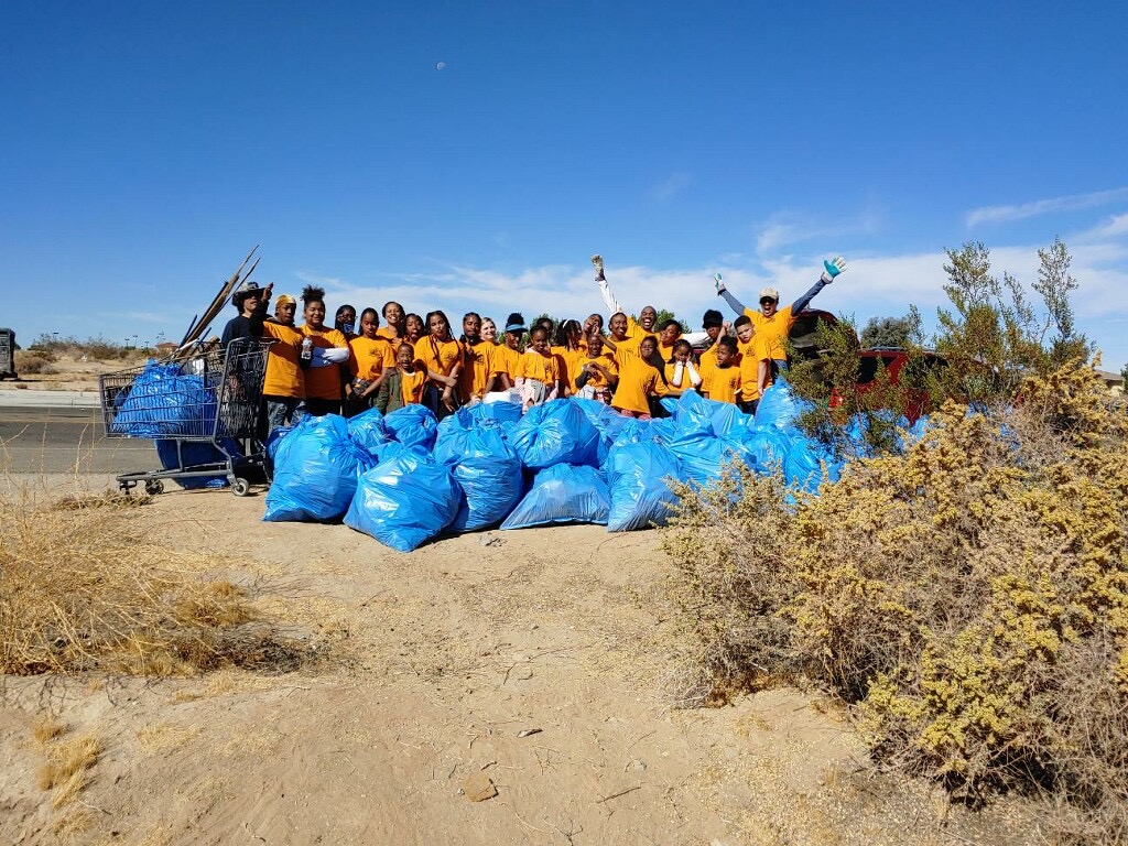 Group Photo of Community Cleanup Day